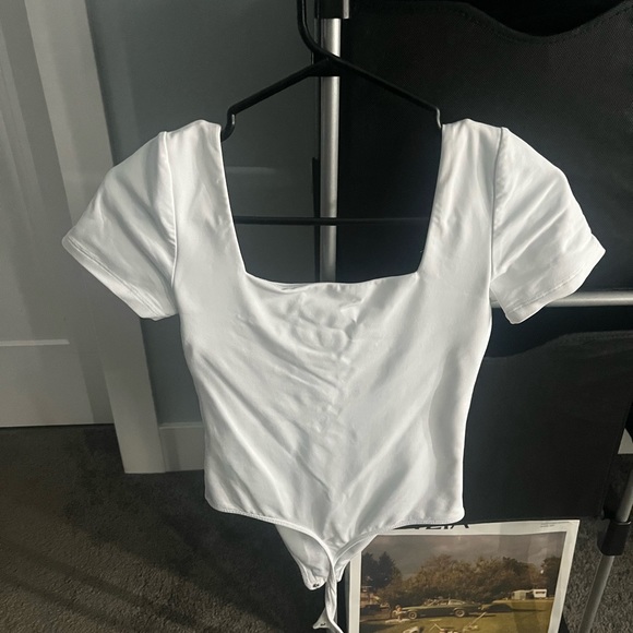 Babaton bodysuit - Picture 2 of 3